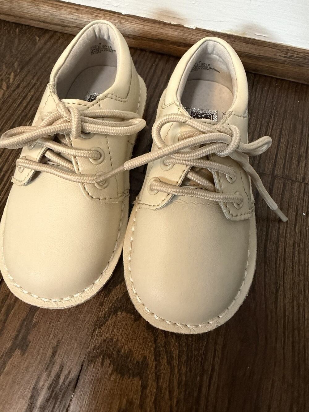 L'amour Little Boys Light Tan Lace Up Dress Shoe Sz 7c NEW